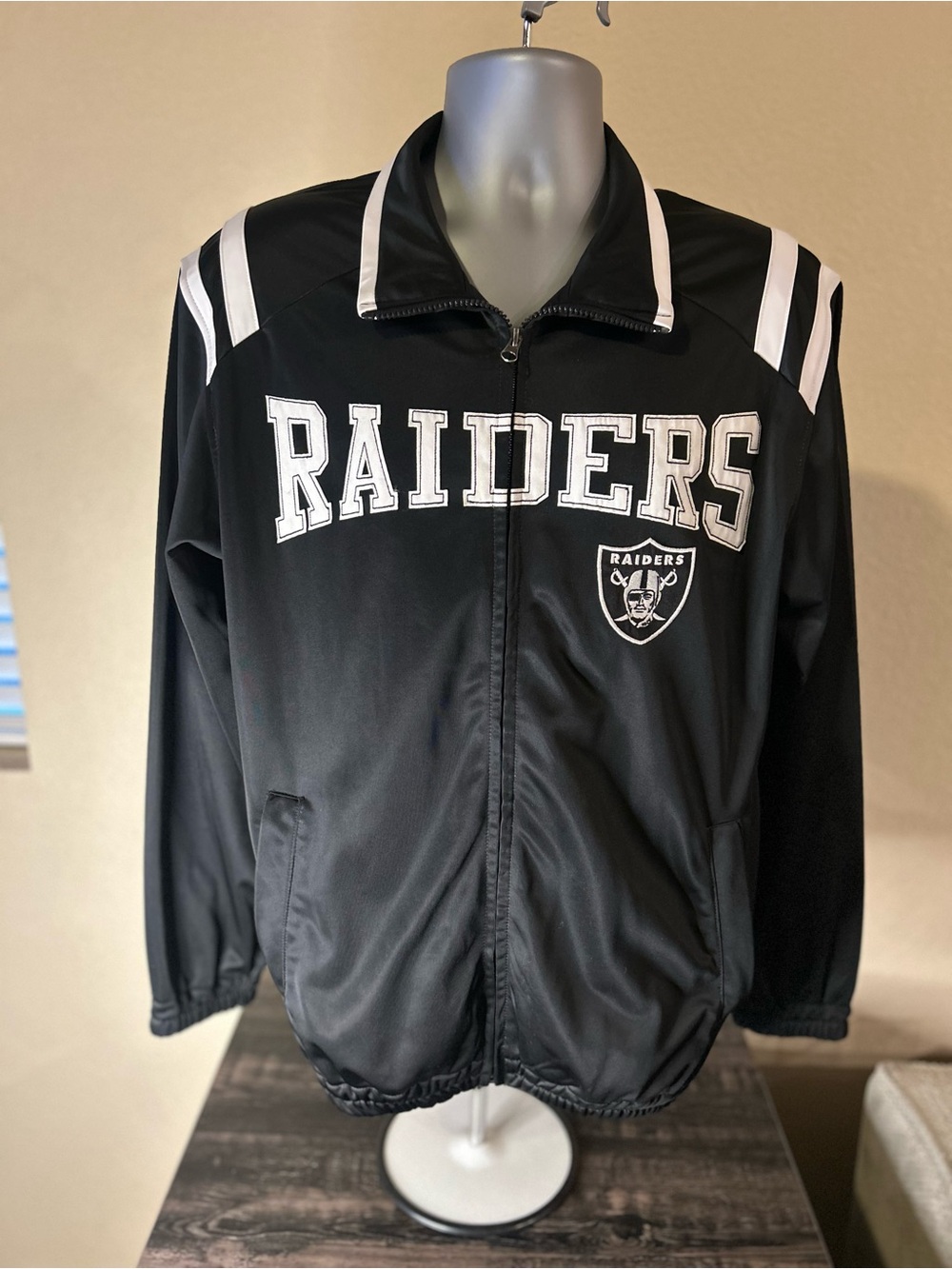 Raiders NFL Jacket by G III Apparel Black Lined Zip Front Mens Size Medium